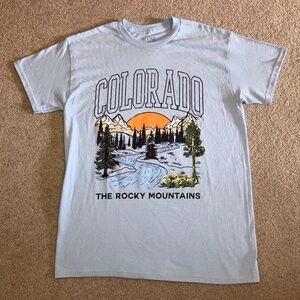 size M, bust up to 40" inches, new condition, Colorado Rocky Mountains ⛰️ shirt